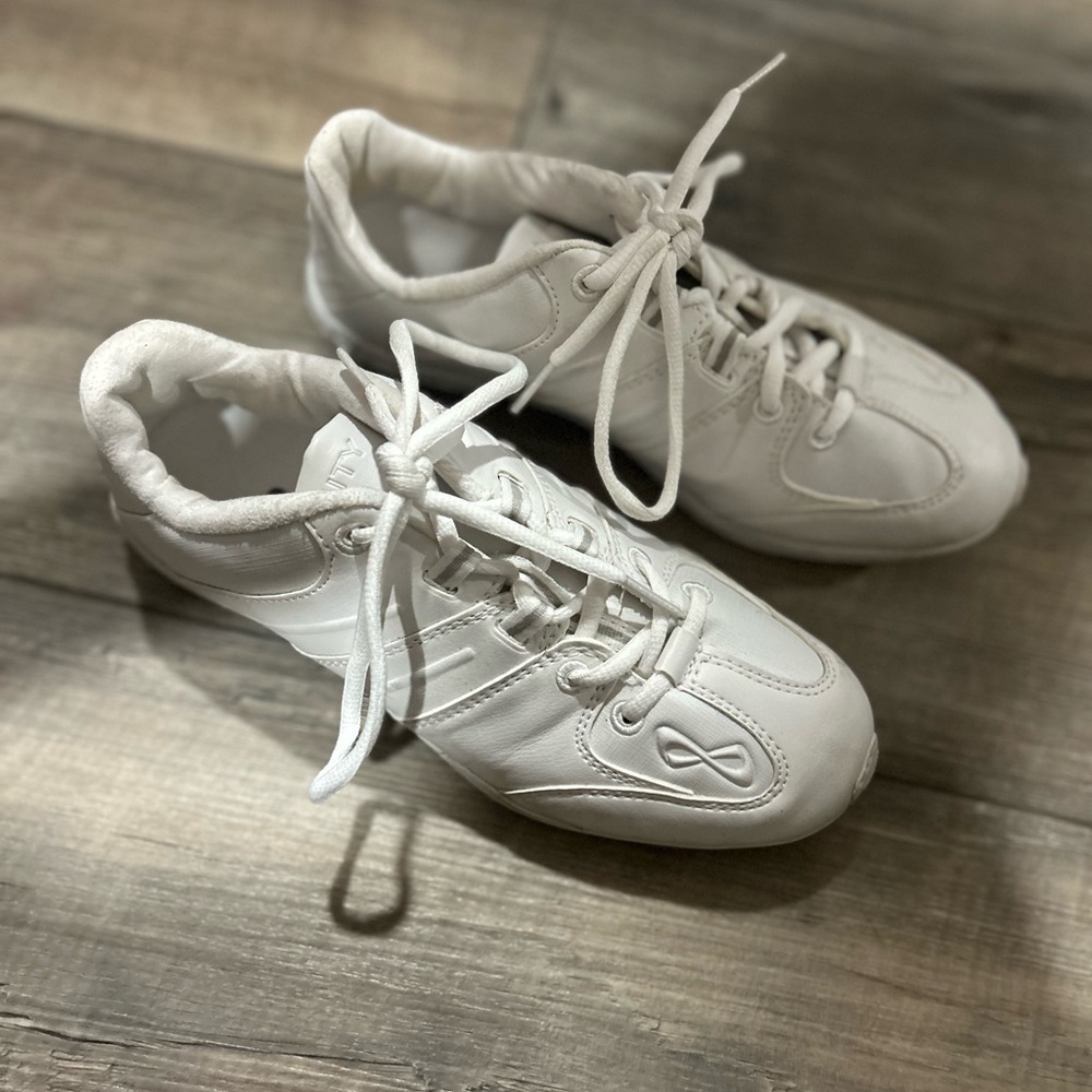 NFINITY White Kids Sneakers
